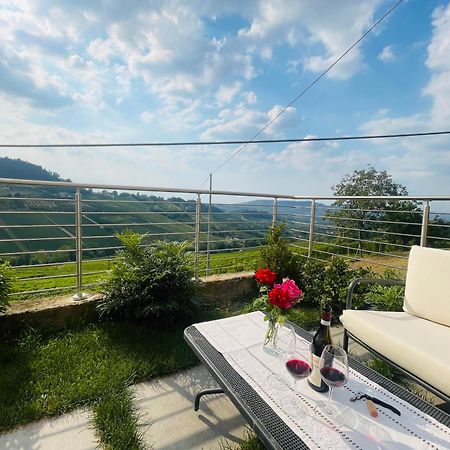 Apartamento Casa Rafanelli Monforte dʼAlba Exterior foto